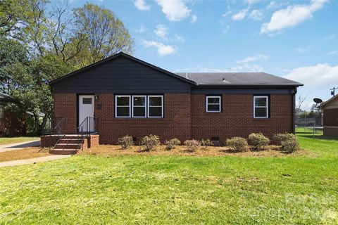 3609 Eastway Drive active home in Eastway Park, Charlotte, NC