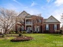 5423 Piper Glen Drive sold home in Charlotte, SC