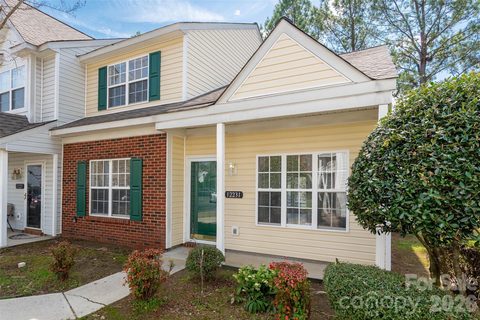 12231 Hood Bend Court sold home in Bennington Place, Charlotte, NC