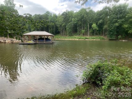 164 Palmer Marsh Place pending home in Shavenders Bluff, Mooresville, NC