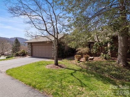 15 Ridge Terrace active home in Beaverdam Run, Asheville, NC