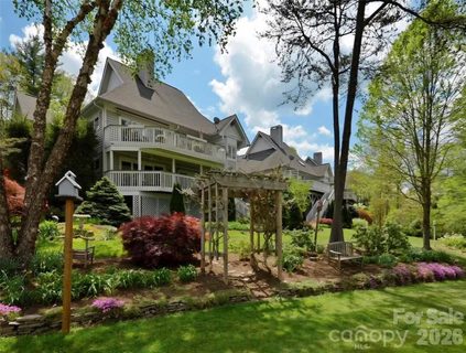 38 Highland Pointe Drive active home in Reems Creek Golf Community, Weaverville, NC