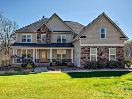1052 Lakefront Woods sold home in Lakefront Woods, Belmont, NC