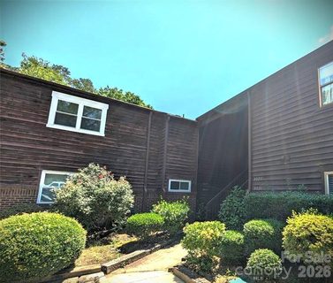 8137 Cedar Glen Drive sold condo in Reflections, Charlotte, NC