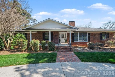 Homes in Beverly Hills, Concord