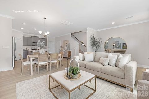1090 Whistling Place pending home in Sanctuary At Southgate, Indian Trail, NC