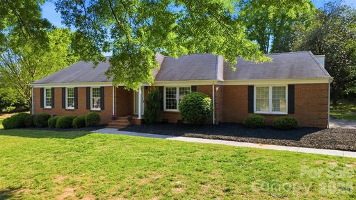 1406 Lakeview Drive