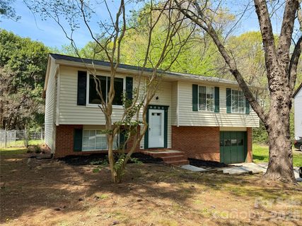 9525 Robert Burns Court sold home in College Downs, Charlotte, NC