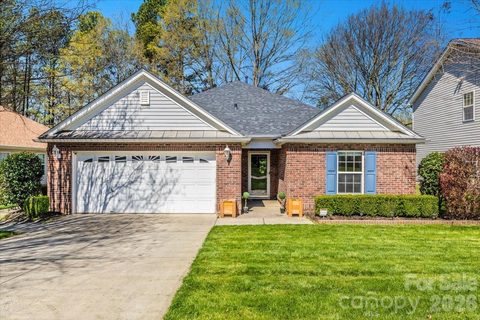 250 Lylic Woods Drive sold home in English Trails, Fort Mill, SC