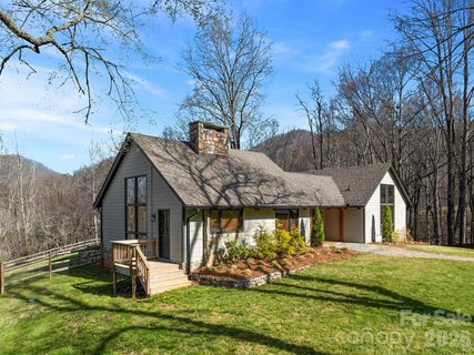 1952 Country Club Drive sold home in Springdale Estates, Canton, NC