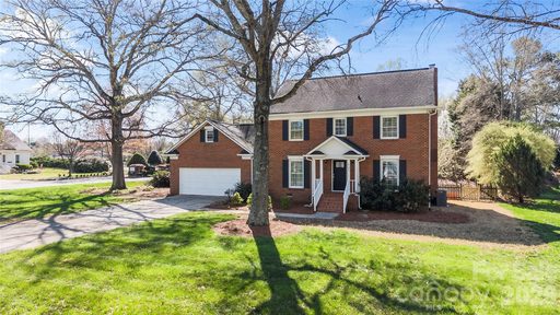 6101 Boykin Spaniel Road pending home in Quail Acres, Charlotte, NC