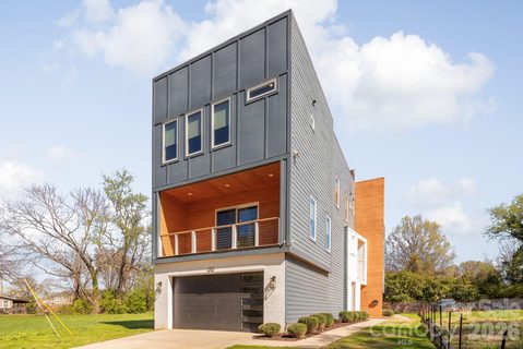 3108 Kirkland Avenue
