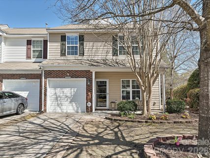 14242 Tamarack Drive sold home in Charlotte Pines, Charlotte, NC