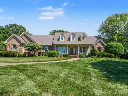 1422 Stone Gate Drive active home in Stone Gate, Shelby, NC
