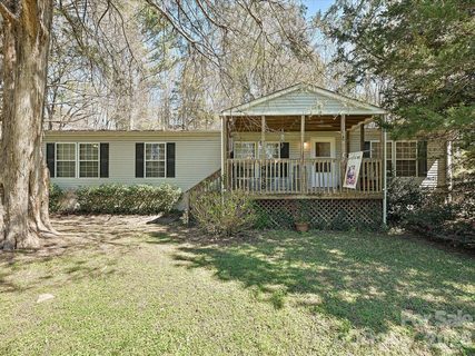9836 Southwinds Drive pending home in Southwinds, Fort Mill, SC
