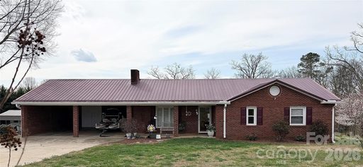 A home in Shady Oaks