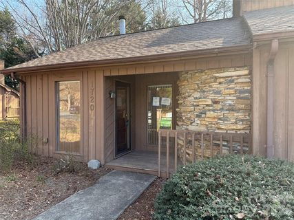 Homes in Huntington Woods, Hickory