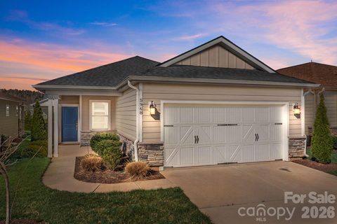 5968 Pier Drive active home in Trilogy Lake Norman, Denver, NC