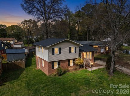 1211 Yuma Street