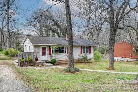 297 White Pine Drive active home in Kenilworth Forest, Asheville, NC