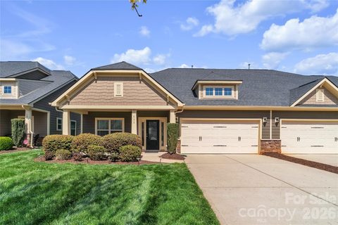 111 Canter Lane active townhome in Johnson Manor, Mooresville, NC