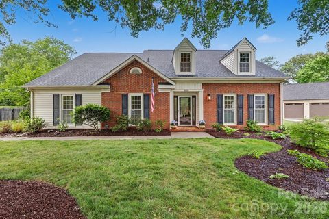 5000 Whitwell Court sold home in Wessex Square, Charlotte, NC