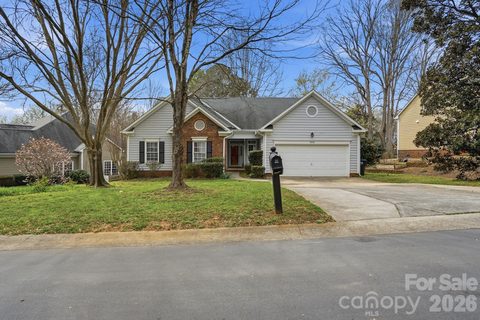 15733 Berryfield Street active home in Wynfield Forest, Huntersville, NC