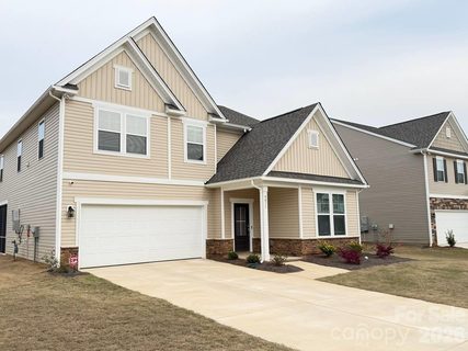 4011 Vista Pine Drive active home in Clairmont, Charlotte, NC