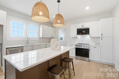 Previously sold for $424,000