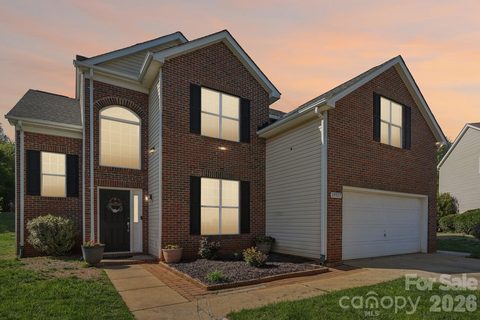 13317 Emerald Branch Lane sold home in Hamilton Green, Charlotte, NC
