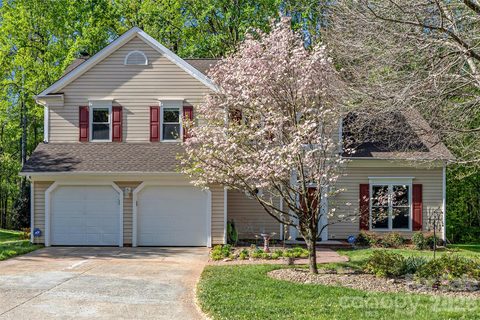 8607 Piccone Brook Lane sold home in Wedgewood North, Charlotte, NC