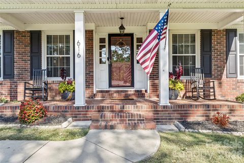616 Coulwood Drive sold home in Coulwood, Charlotte, NC