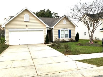 727 Almora Drive sold home in Pinebrook, Charlotte, NC