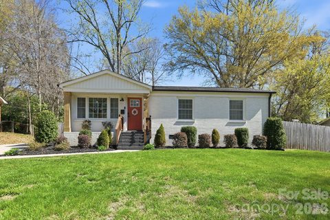 1026 Rollingwood Drive sold home in Rollingwood, Charlotte, NC