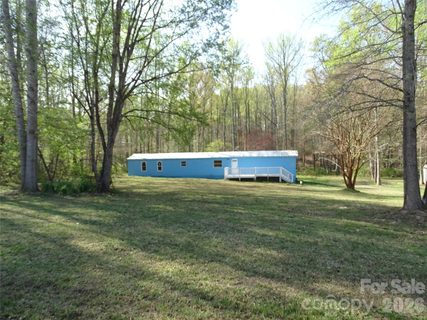 453 Riverview Lane active home in Riverview Acres, Lexington, NC