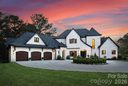 152 Forum Drive sold home in Mooresville, SC