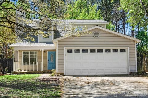 3601 Cedarbark Drive sold home in Glenwood Manor, Matthews, NC