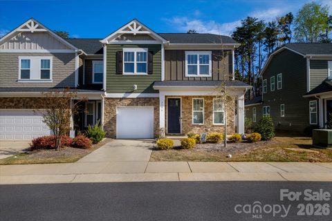 8156 Merryvale Lane active home in Redwood Rookery At The Vineyards, Charlotte, NC