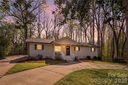 6017 Caroline Drive sold home in Matthews, SC
