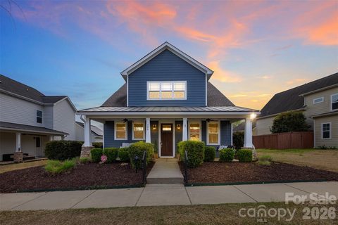 104 Meyers Ridge Road pending home in Villages At Cramerton Mills, Cramerton, NC