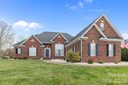 7407 Balintoy Lane sold home in Matthews, SC