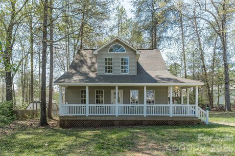 7750 Red Robin Trail sold home in Lake Haven, Denver, NC