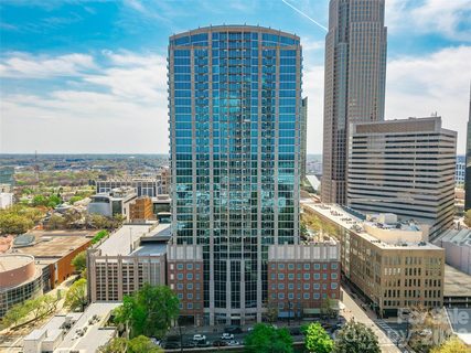 210 N Church Street active home in Avenue Condominiums, Charlotte, NC