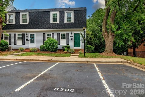 8300 Knights Bridge Road active townhome in Sharon South, Charlotte, NC