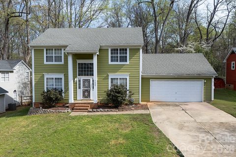 7422 Autumn Trail Drive sold home in Autumn Glen, Charlotte, NC