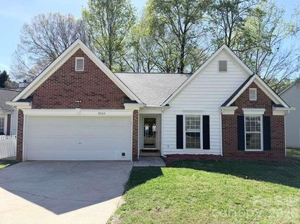 8523 Boxford Court sold home in Cambridge, Charlotte, NC