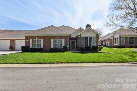 10816 Willow Crossing Drive sold condo in Willowhurst At Park Crossing, Charlotte, NC