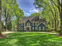 8226 Fairview Road sold home in Charlotte, SC