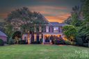 7810 Stonehaven Drive sold home in Waxhaw, SC
