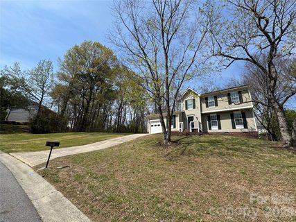 1425 Sugar Hollow Drive sold home in Northwoods, Charlotte, NC